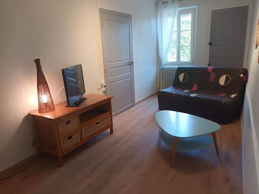 Maison De Campagne Lindry Exteriér fotografie